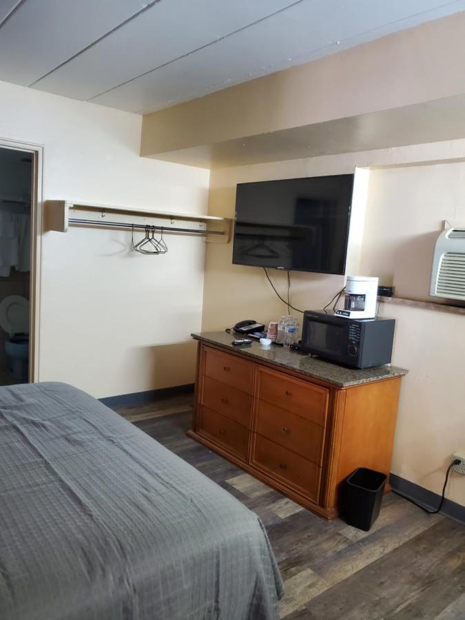 Budget Inn Of Bay City Extérieur photo