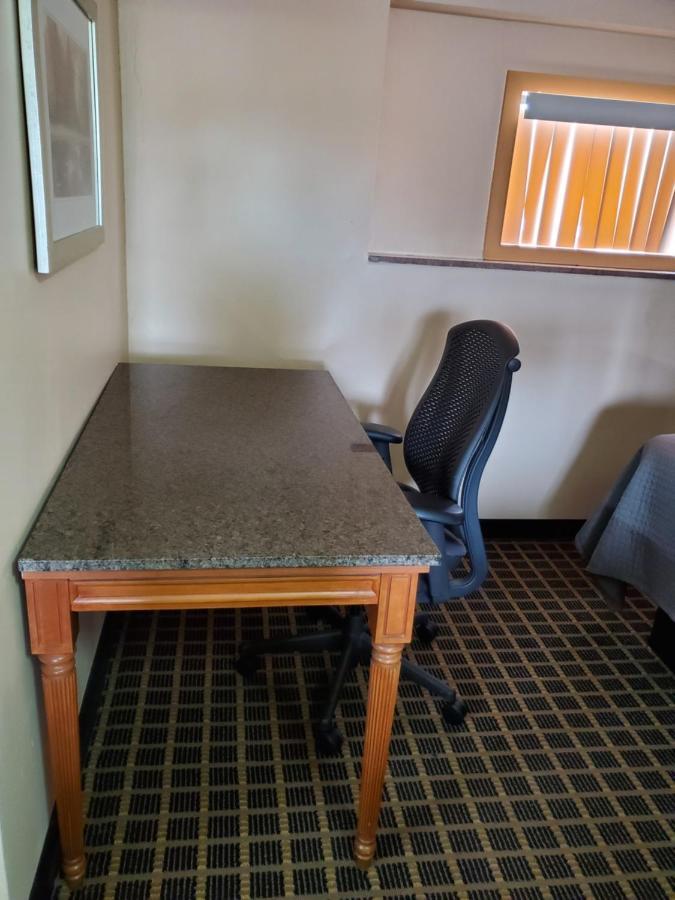 Budget Inn Of Bay City Extérieur photo